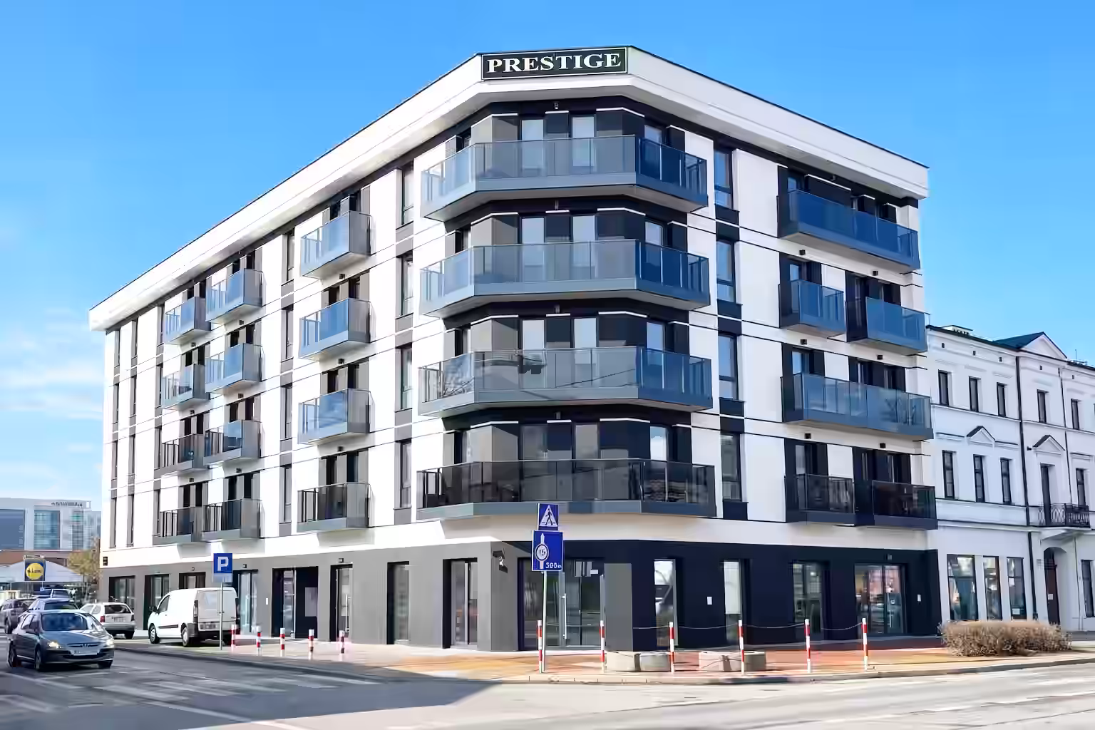 Okrzei 44 - Galeria 01